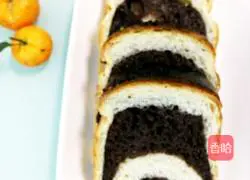 Illustration of how to make two-color toast 11