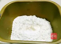 Illustration of how to make Xiangxiang cake 1