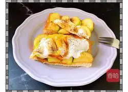 Illustration of how to make poached egg and zucchini toast 17