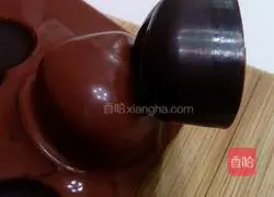 Dark chocolate recipe illustration 5