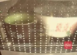 Cranberry Illustration of how to make coconut toast 5