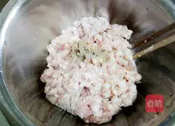 Illustration of how to make fresh meat mooncake fillings 7