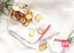 Supplementary food-egg yolk biscuits Illustration of how to do it 8