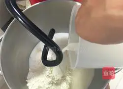 Illustration of how to make morning fast toast slices 1