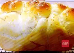 Fashionable mom teaches you how to make braided butter toast 6