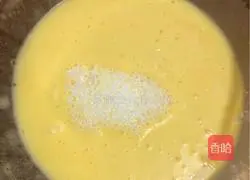 Illustration of how to make chives and meat floss rolls 9