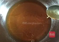 Illustration of how to make bean paste and egg yolk mooncakes 1