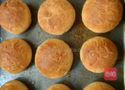 Illustration of how to make ham mooncakes 8