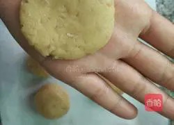 Illustration of how to make moon cake cookies 7