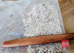 Illustration of how to make nut mooncake filling 5