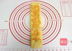 Illustration of how to make meat floss toast 9