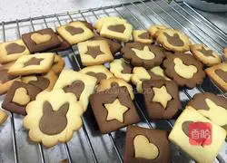 Illustration of how to make butter-shaped biscuits 1