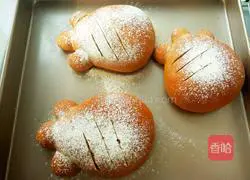 Illustration of how to make a bear infestation bag 14