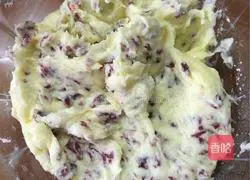 Illustration of how to make cranberry cookies 8