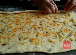 Illustration of how to make sugar orange bread rolls 13