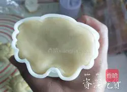  Illustration of how to make crab mooncakes 8