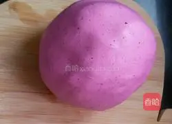 Illustration of how to make dragon fruit snow-skin mooncakes 4