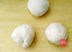 Illustration of how to make handmade three-color toast 11