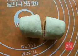 Illustration of how to make bean paste bread rolls 8