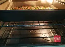 Illustration of how to make chives and meat floss bread 6