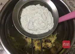 Illustration of how to make cranberry cookies 6