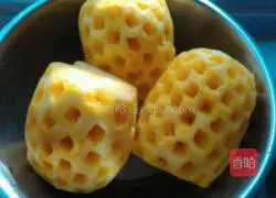 Illustration of how to make pineapple pulp biscuits 1