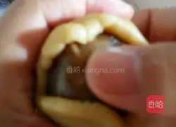 Illustration of how to make Cantonese mooncakes 9