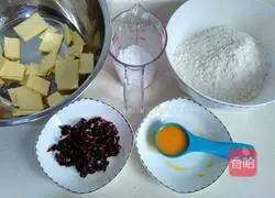 Illustration of how to make cranberry cookies 1