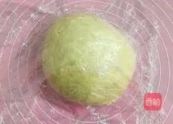 Illustration of how to make meat floss rolls 3