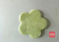 Illustration of how to make matcha flower-shaped biscuits 10