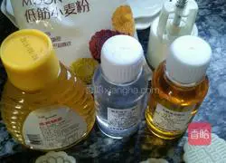 Illustration of how to make red bean paste mooncakes 1