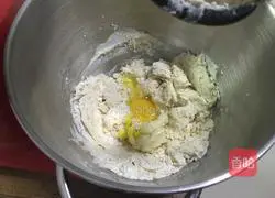 Illustration of how to make plum meal packs 3