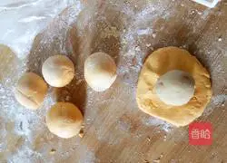 Illustration of how to make steamed moon cakes 6