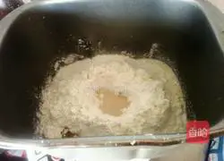 Almond Illustration of making large bread 2