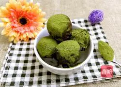 Illustration of how to make matcha chocolate 8
