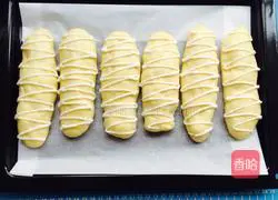 Illustration of how to make chive and cheese bread sticks 11