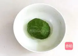 Illustration of how to make matcha pistachio biscuits 8