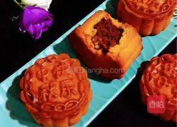 Illustration of how to make bean paste mooncakes 1
