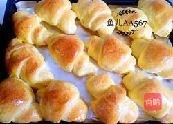 Illustration of how to make carrot buns 15