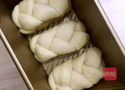 Fashionable mom teaches you how to make braided butter toast 2