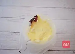 Illustration of making finger biscuits 13