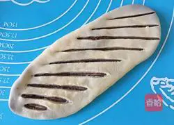 Illustration of how to make bean paste bread 12