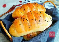 Illustration of how to make meat floss rolls 13