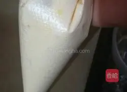 Illustration of how to make finger biscuits 9