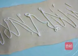 Illustration of how to make chives and meat floss toast 7