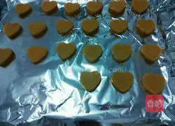 Heart-shaped peanut butter cookies recipe 11