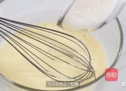 Strawberry Waffle Recipe Illustration 3