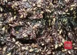 Mooncake fillings.Illustration of how to make whole grains 4