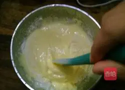 Illustration of how to make egg yolk biscuits 5
