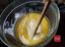 Illustration of making small square biscuits 4